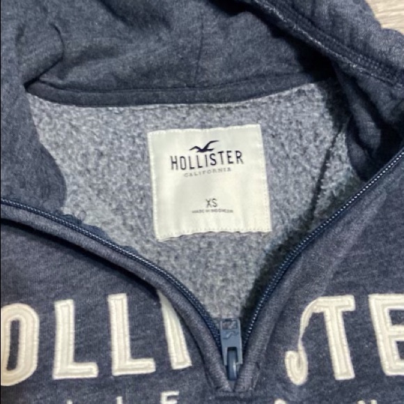 Hollister low crop quarter zip - Picture 2 of 2
